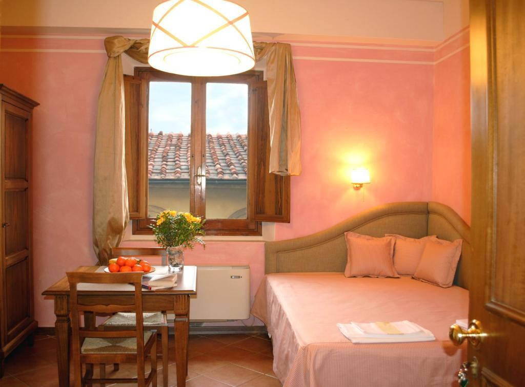 Residence La Medicea Florença Quarto foto